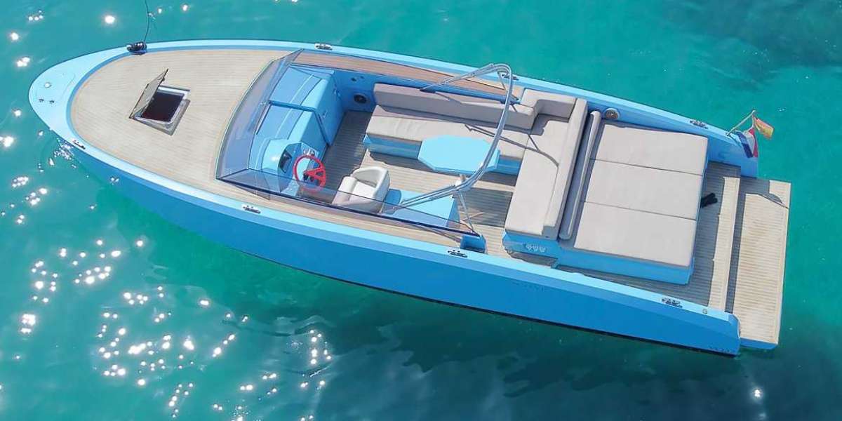 How to Book a Last-Minute Yacht Charter Without Compromising on Luxury