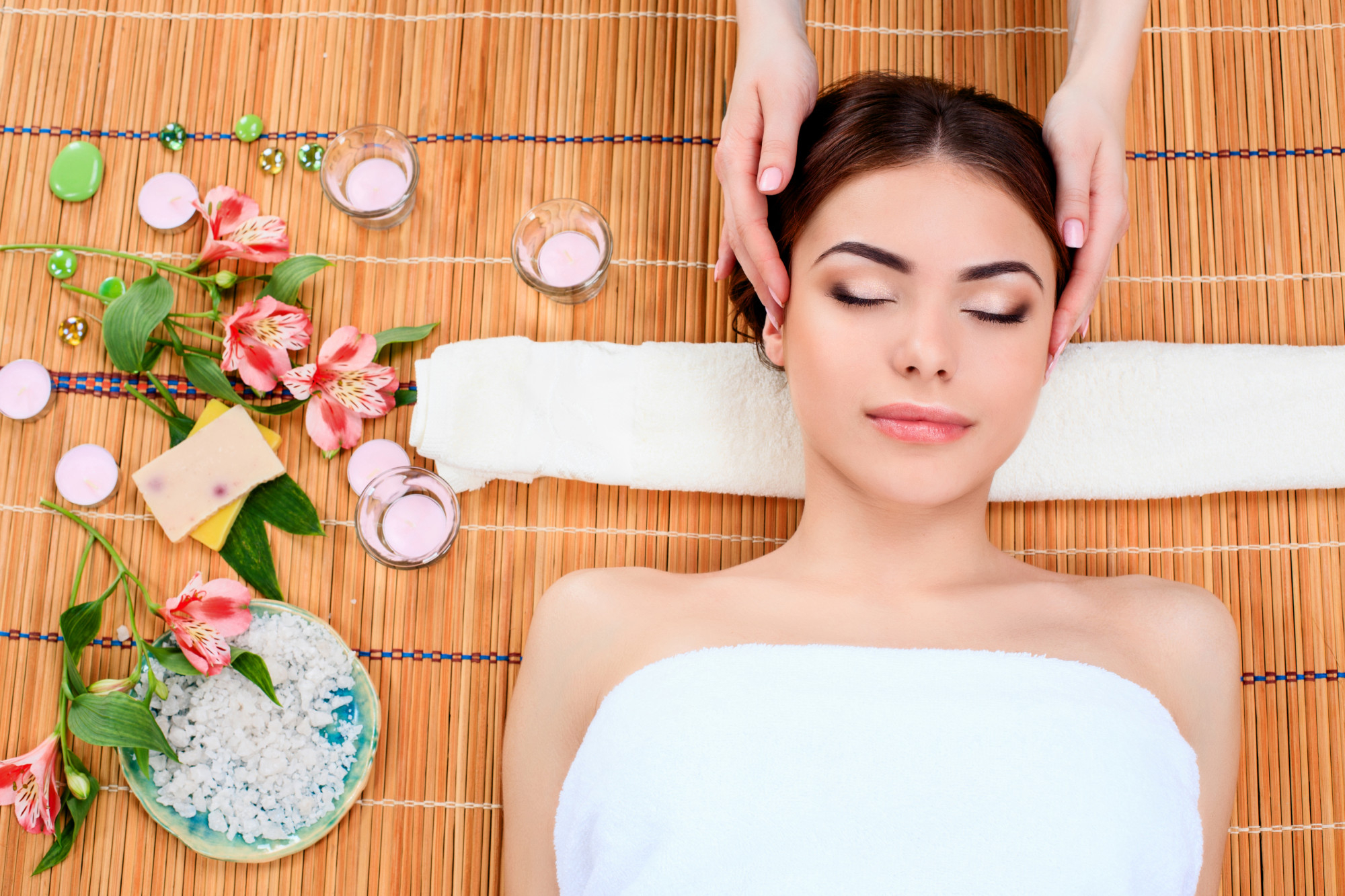Ayurvedic Massage for Stress Relief: Techniques to Relax and Rejuvenate