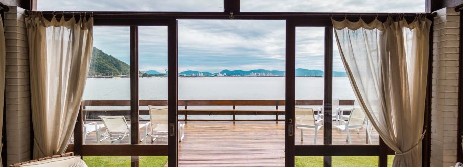 Screen Queen Cover Image