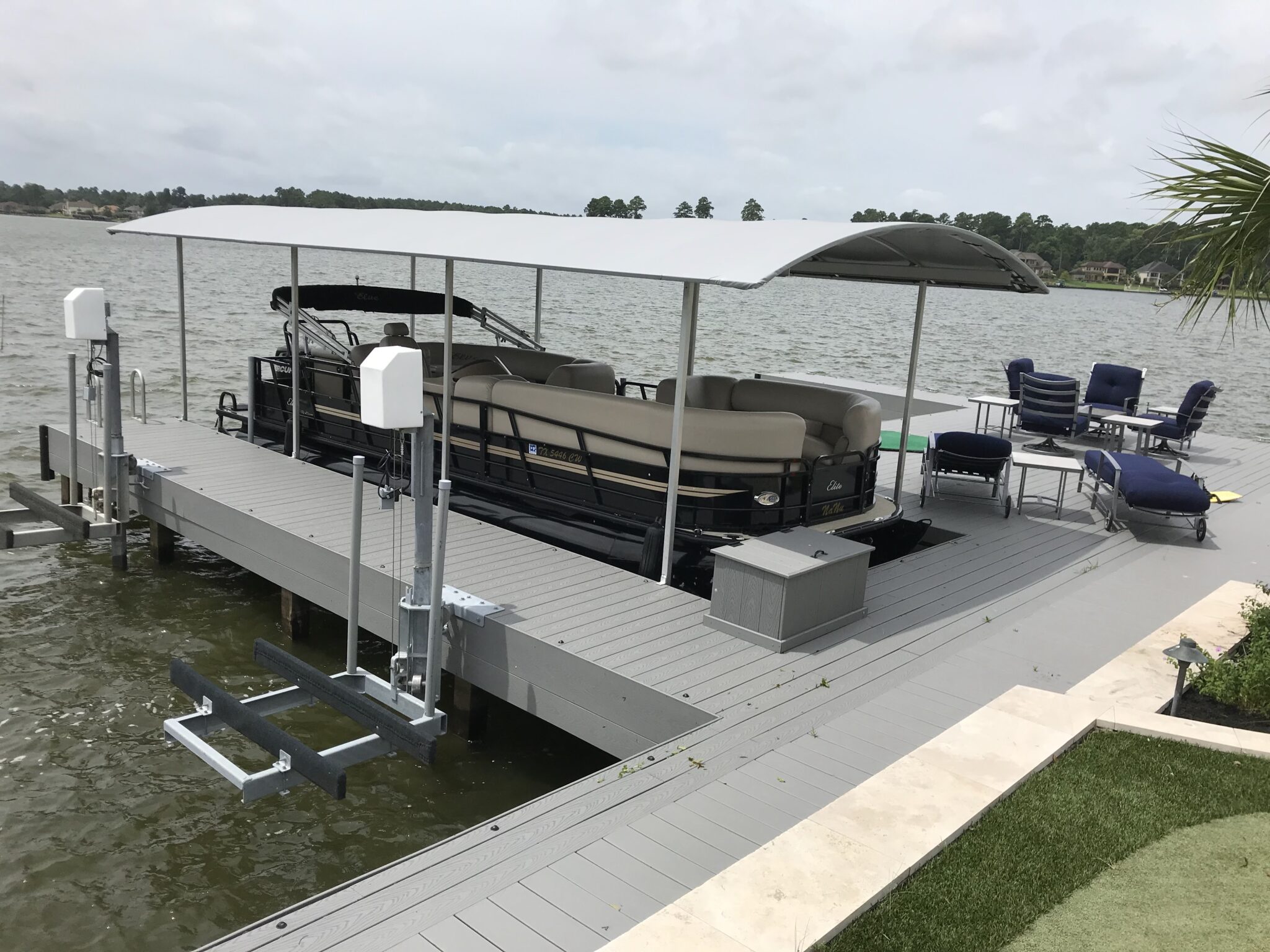 Custom vs. Prefab Boat Docks: What’s Right for Your Lake House?