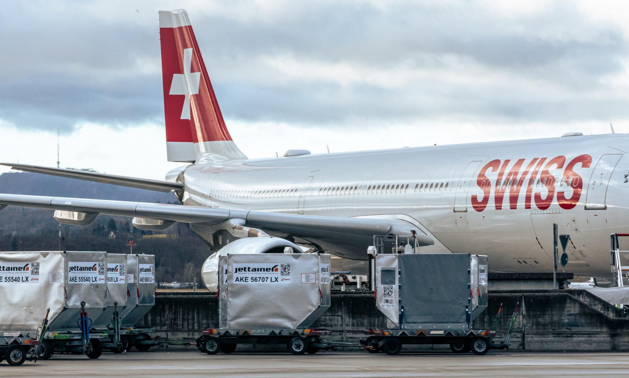 Swiss WorldCargo completes transition to sustainable containers
